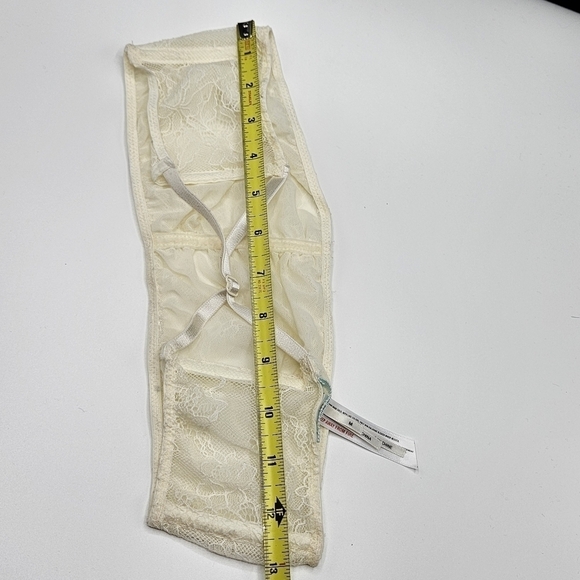 NWOT Kimchi Blue Bandeau size medium - Picture 3 of 9